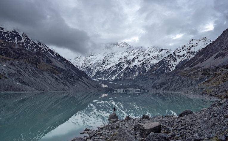 hooker-lake-new-zealand-andy-kerr