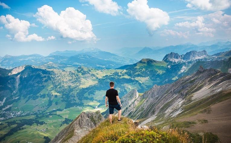 interlaken-switzerland-joshua-earle