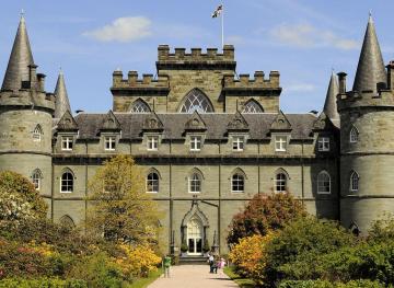 Relax Like Royalty In One Of These Castle Hotels