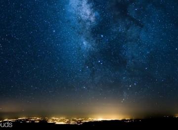 Watch This Unbelievably Stunning Timelapse Of The Milky Way