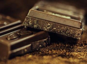 Here’s Yet Another Reason To Eat Dark Chocolate Every Day