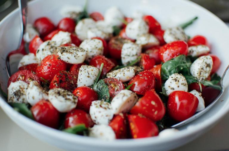 Tomato Cutting Hack Will Make You Life So Much Easier
