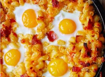 These 9 Classic Comfort Foods Are Socially Acceptable For Breakfast