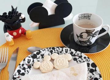 11 Things True Disney Lovers Need In Their Kitchens