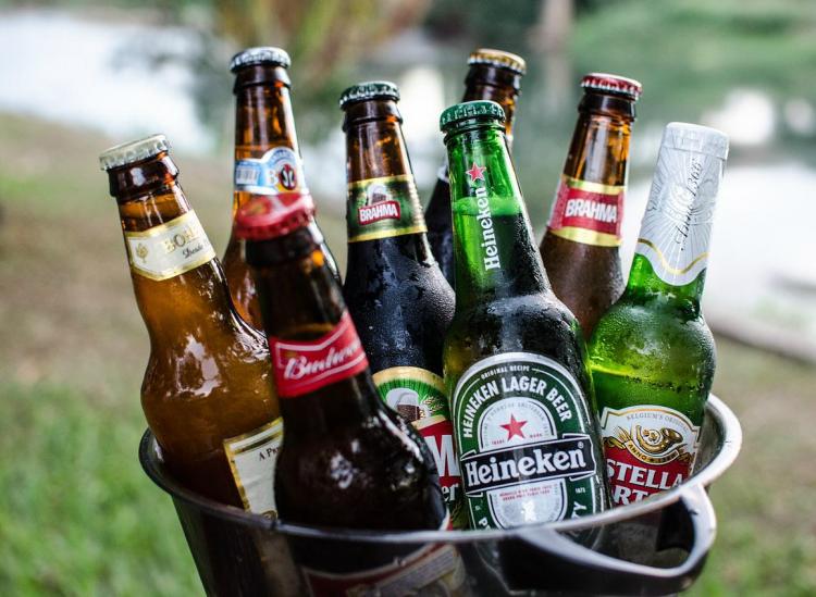 7 Hacks To Quickly Chill Your Beer