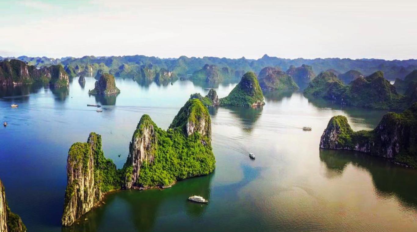 Halong Bay Tourism: Here's The 411 On The Vietnam Natural Wonder