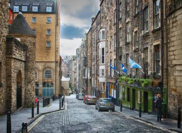 8 Tips To Have A Dreamy Vacation In Edinburgh