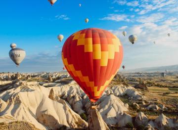 11 Hot Air Balloon Rides That Will Make Your Heart Soar