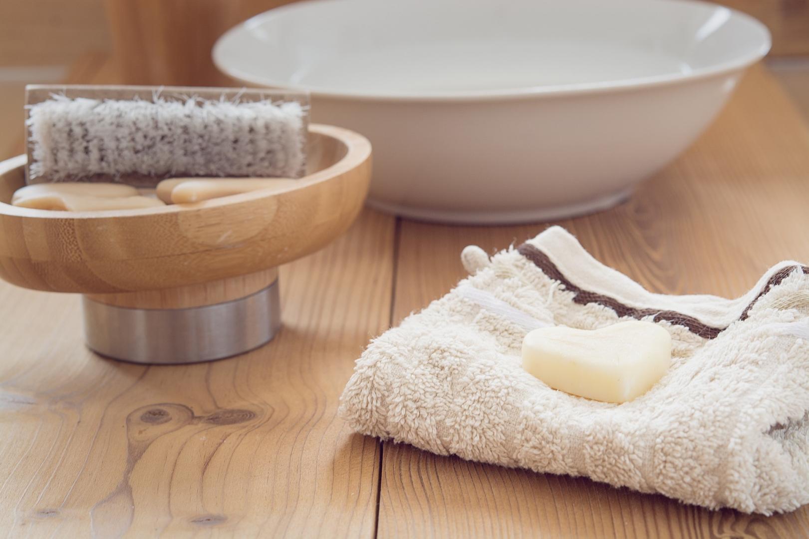 What Is Dry Brushing? It's The Trendy Way To Glowing Skin
