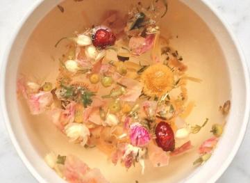 This DIY Herbal Facial Steam Will Be The Most Relaxing Thing You’ll Ever Experience