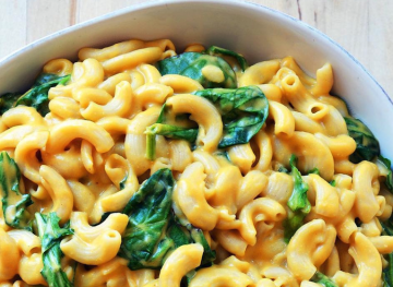 12 Vegan Mac ‘N’ Cheese Dishes That’ll Rival Your Aunt Debbie’s