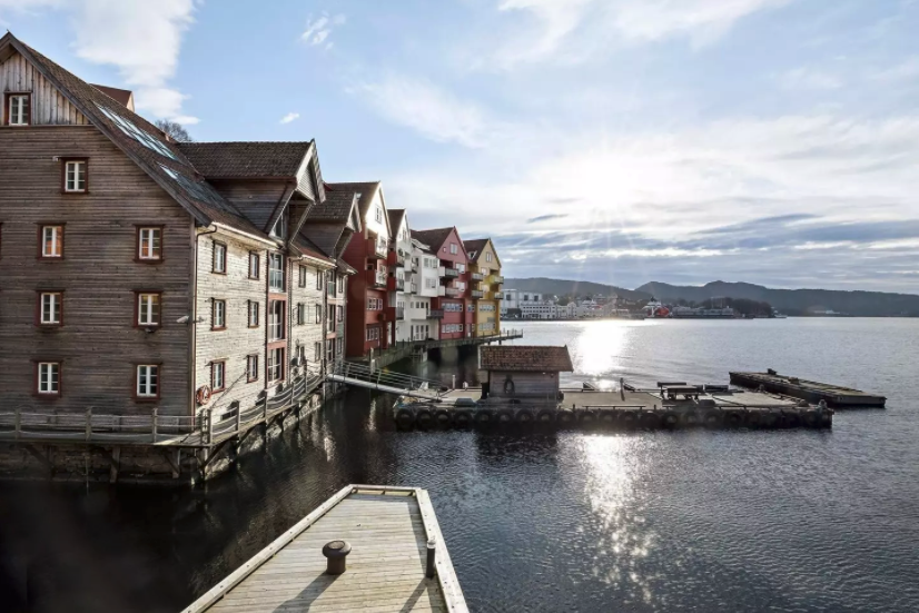 Bergen Airbnb Is The Place To Soak Up Some Scandinavian Calm