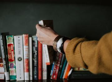 5 Books That Will Help You Be A Better Coworker