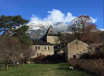 This Cozy Spanish Cottage In The Mountains Is Straight Out Of A Fairytale