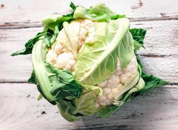 7 Satisfying Ways Cauliflower Gives Meat A Run For Its Money