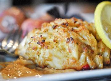 How To Make Perfect Crab Cakes With Panko And Old Bay