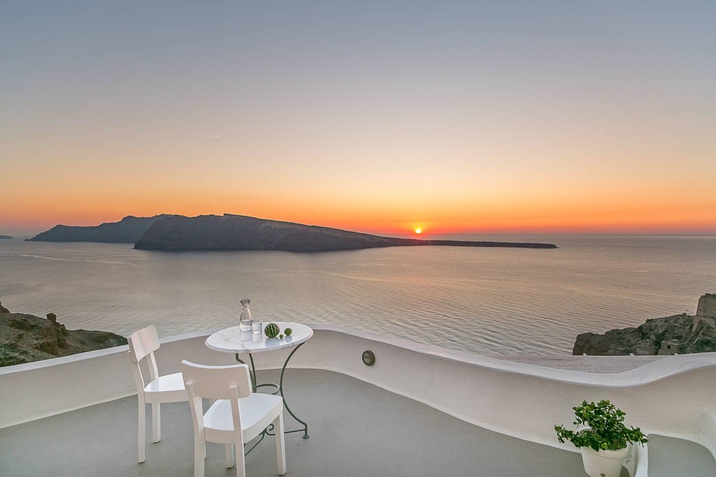  Santorini  Cave Airbnb  Has Seaside Views And A Private 