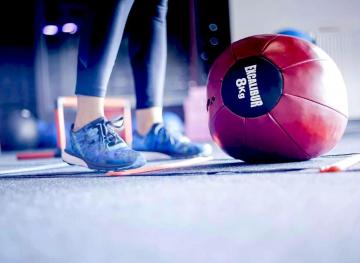 These Medicine Ball Moves Will Help You Tone In All The Right Places