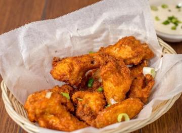 16 Percent Of Americans Say They Would Marry Fried Chicken If They Could