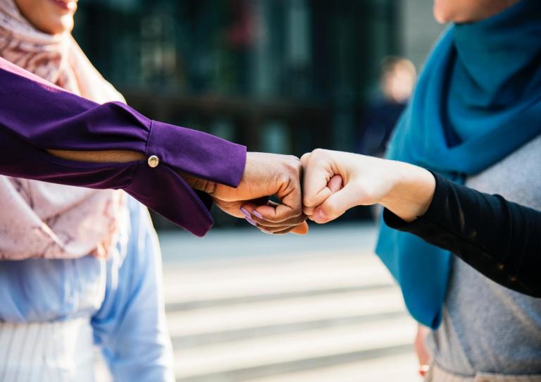 When Someone Refuses To Shake Your Hand, Here's What To Do