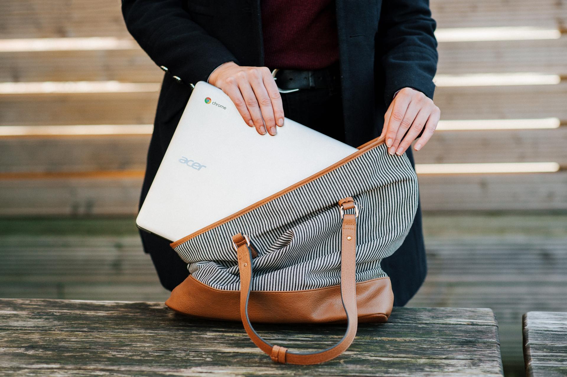 The Work Bag That's Perfect for Every Type of Job
