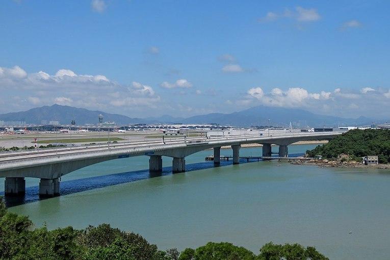 bridge from hong kong to china