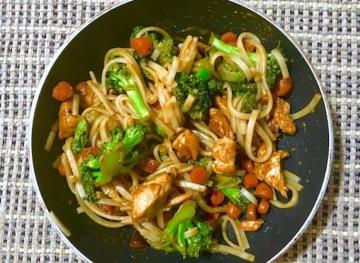 This Chicken and Pad Thai Noodle Stir-Fry Is Your Fave Takeout’s Biggest Threat