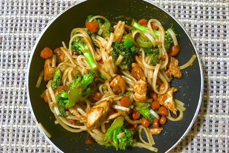 chicken and pad thai noodle stir fry recipe