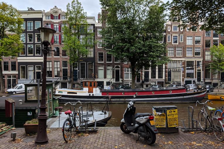 amsterdam canal walking route