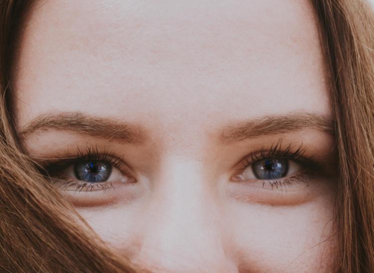 how to grow longer eyelashes