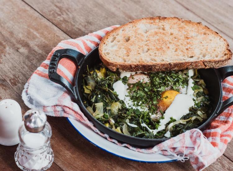 Cooking Food In A Cast-Iron Skillet Could Help You Fight Your Iron Deficiency
