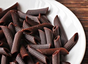 4 Ways To Add Chocolate To Savory Dishes So You Can Indulge All Day Long