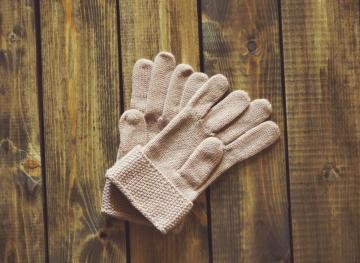 Your Winter Gloves Are Dirtier Than Your Underwear