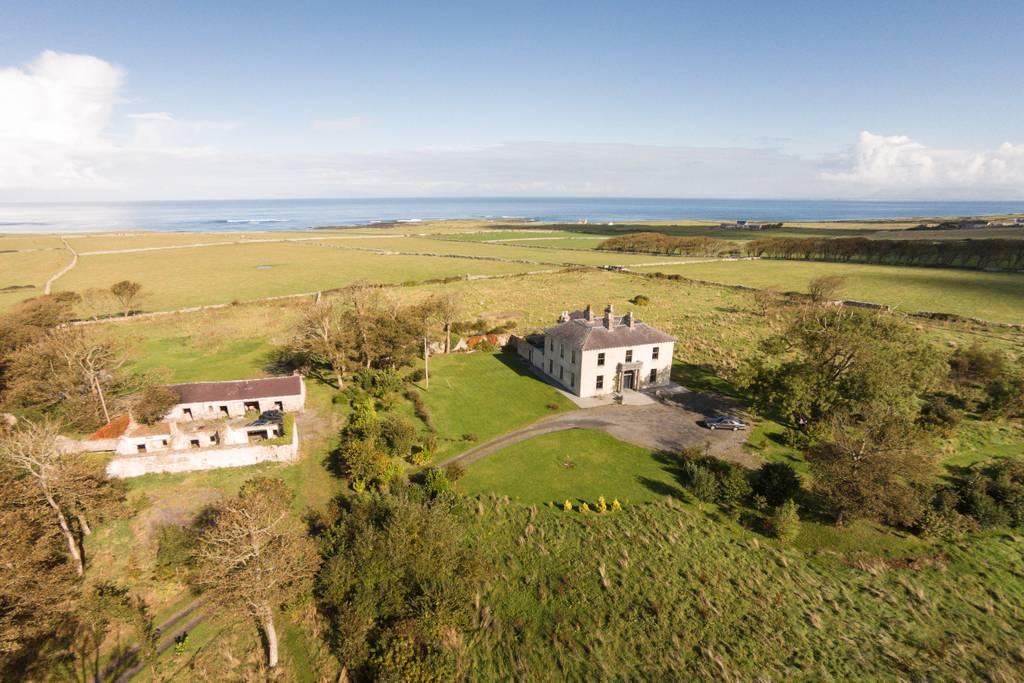 ireland castle airbnb 